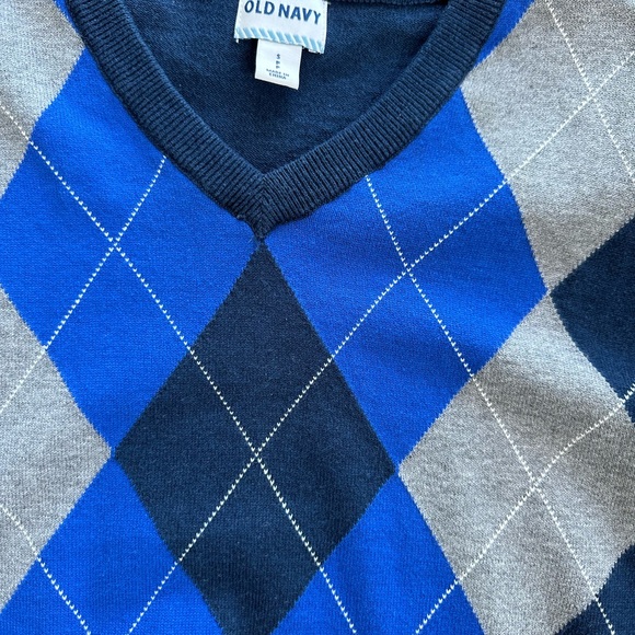 Old navy pull - Picture 2 of 2